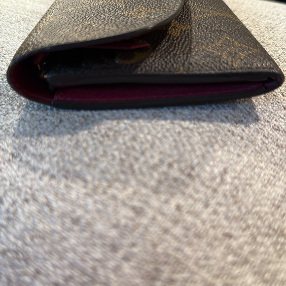 Louis Vuitton Emilie Wallet- Fuchsia - Picture 5 of 13
